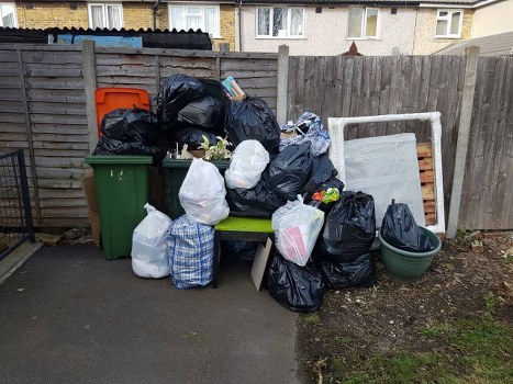 Clean and organized cleared house in Shepherdsbush